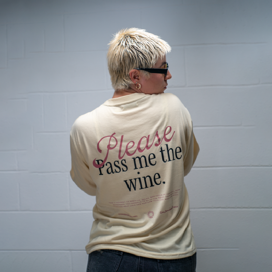 Pass me the wine - Oversize